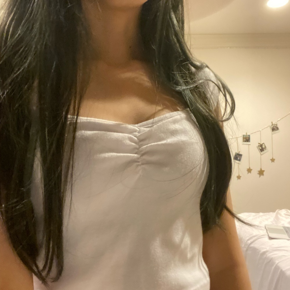 brandy melville mabel top !!